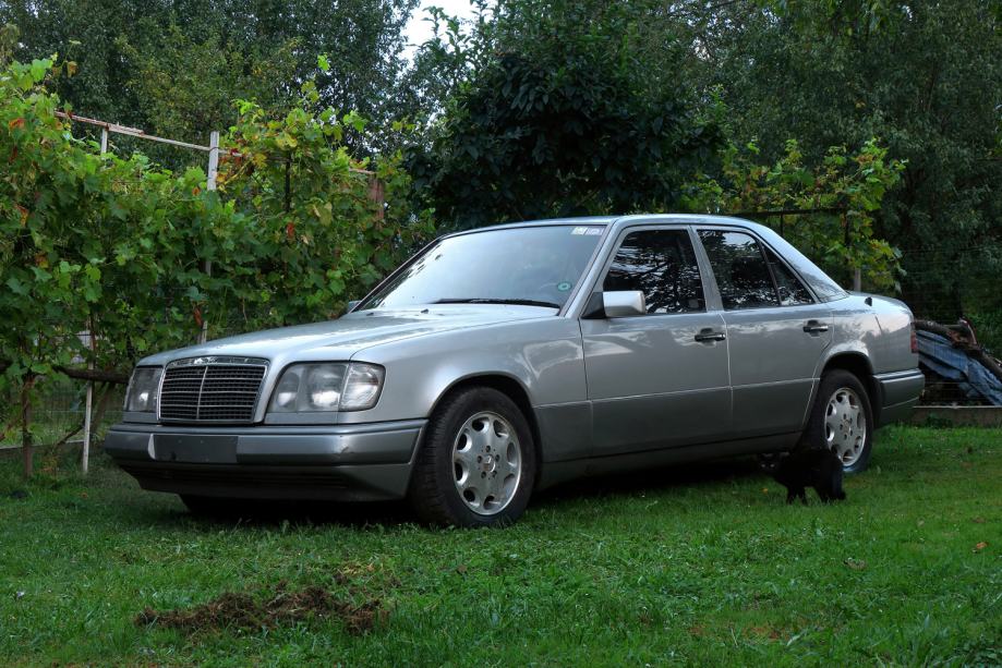 Mercedes E320 W124