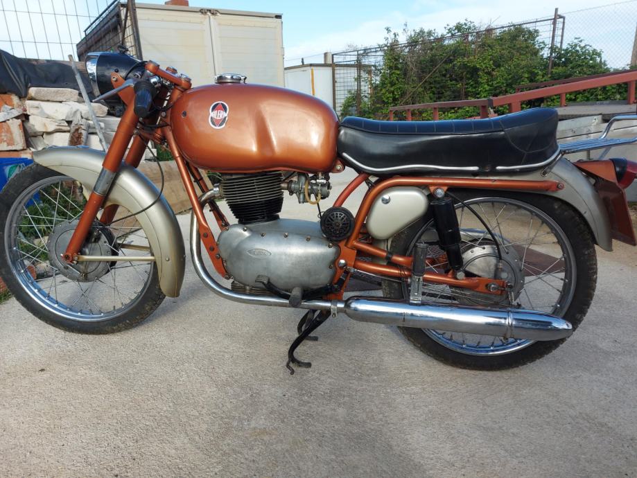 GILERA EXTRA ROSSA 175 CCM 1957.G. AKCIJA SCONTO 1500 €