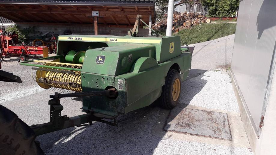 Balirka john deer