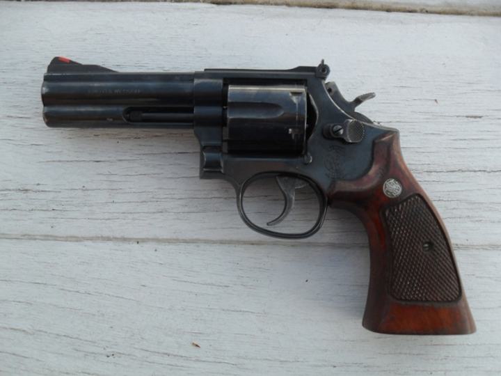 Revolver Smith & Wesson 586-3 .357 Magnum