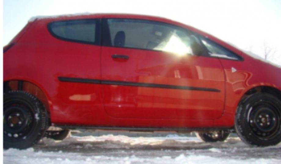 Mitsubishi Colt 3d 2008 -bočne letvice