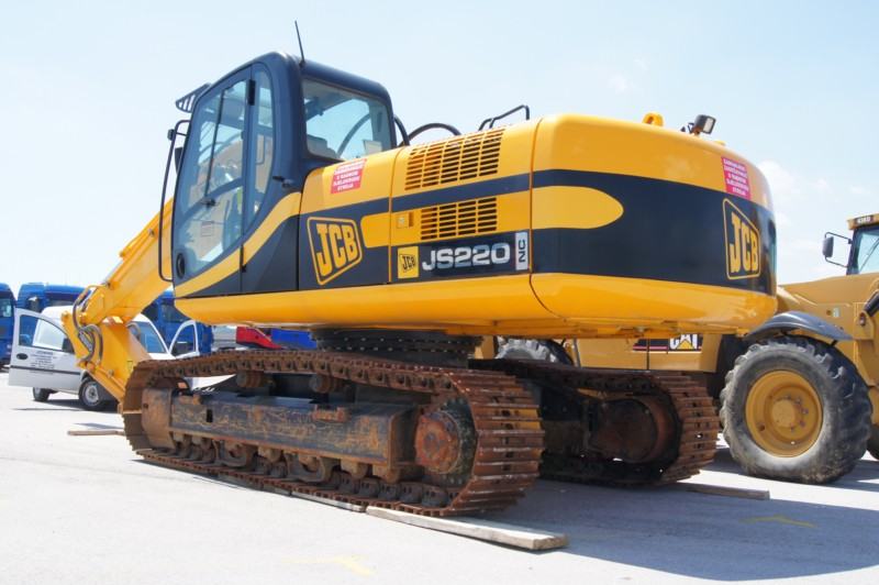 Фото jcb 220