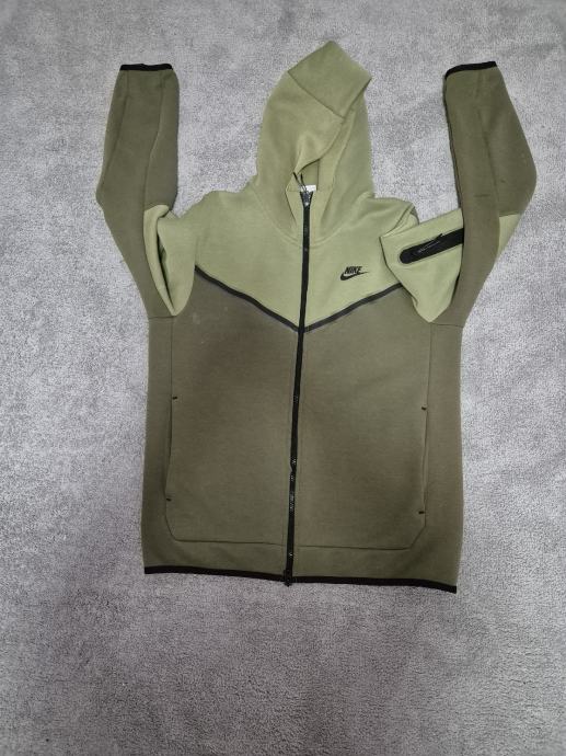 Nike tech fleece zeleni