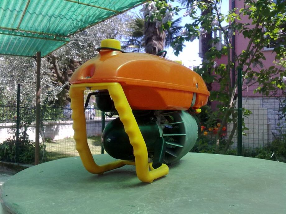 Aqua scooter