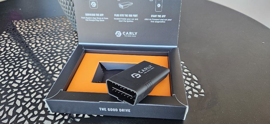 Carly OBD 2 univerzalni adapter