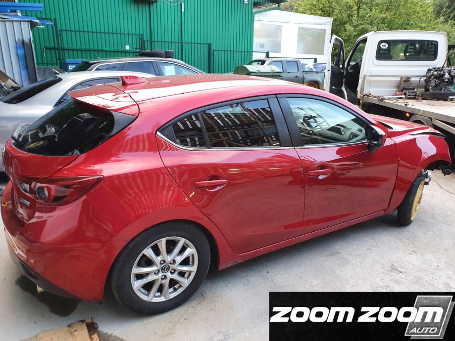 Mazda 3bm салон