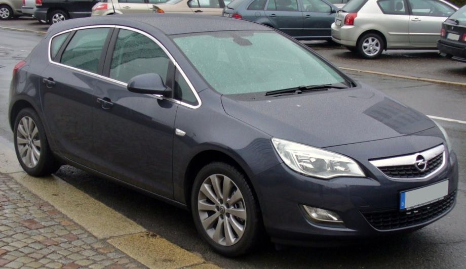 Opel astra j 2010