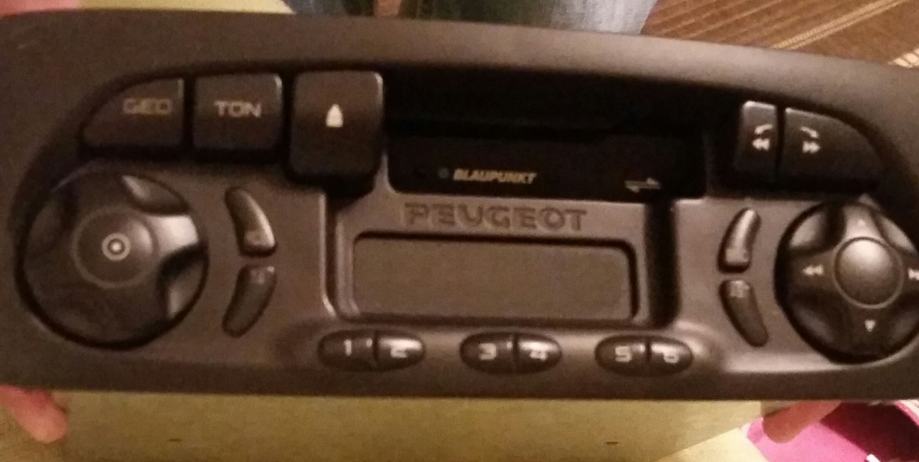 Peugeot 206 Radio Ausbauen