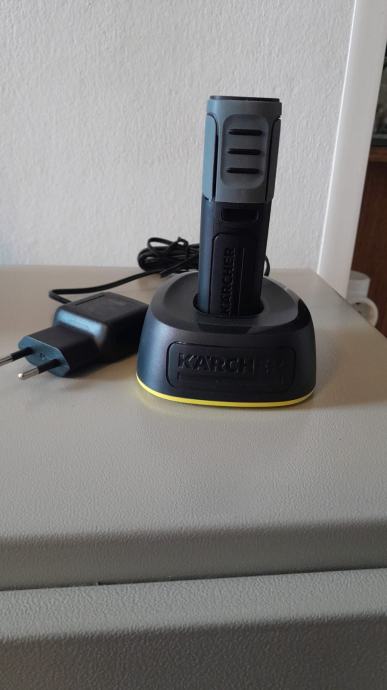 Aparat za pranje poda KARCHER