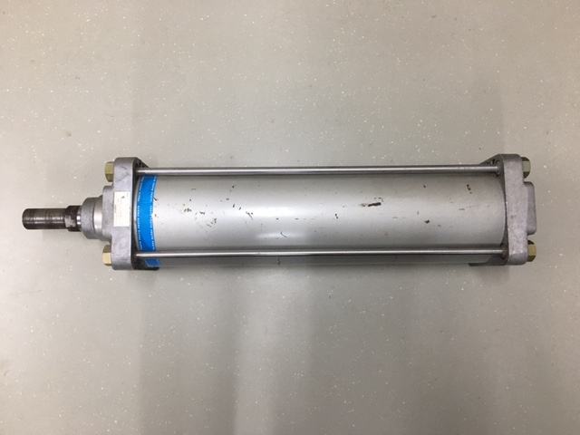 Festo pneumatski cilindar (DN-160-500) promjer klipa 160 a hod 500 mm