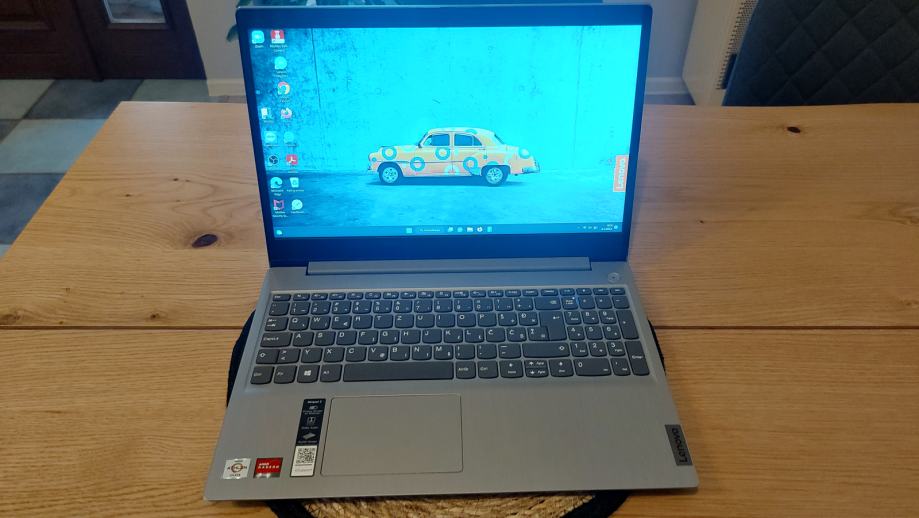 Lenovo IdeaPad 3 15ADA05