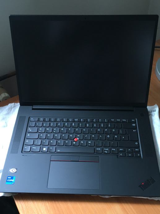 Lenovo ThinkPad P1 Gen 5 Intel Core i7-12700H