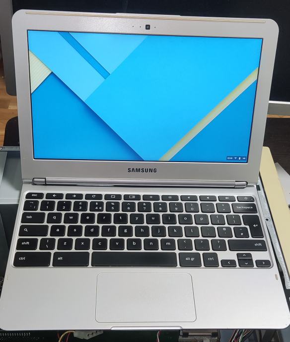 SAMSUNG CHROMEBOOK Laptop XE303C12 Exynos 5250/16SSD/2GB/11,6"HD