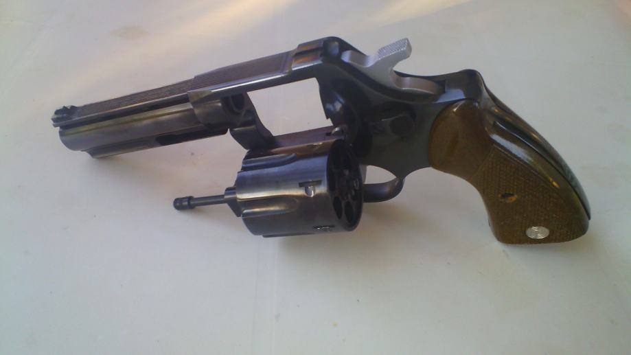 Revolver CZ 357