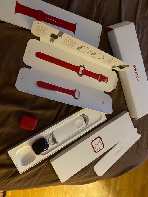 Apple watch S7 41mm red