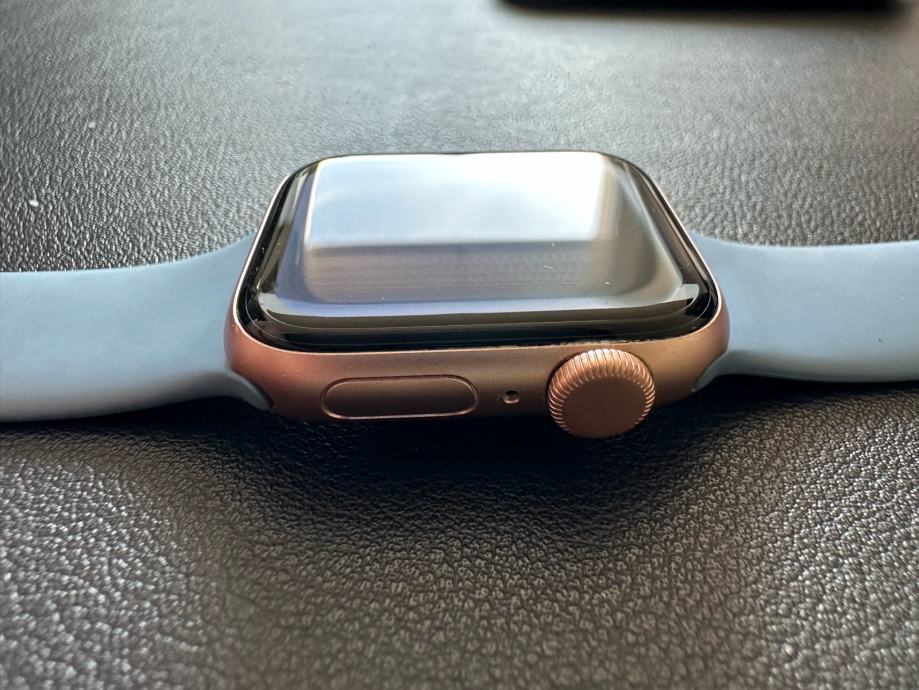 Apple Watch SE 40mm Gold GPS