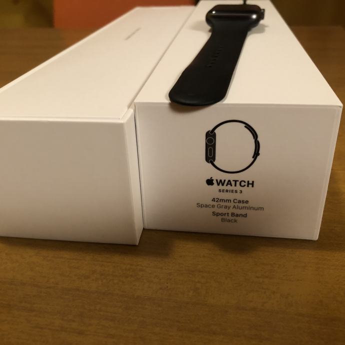 apple watch series3 42m GPS＋セルラーの+centrotecnicodirecthair.com.br