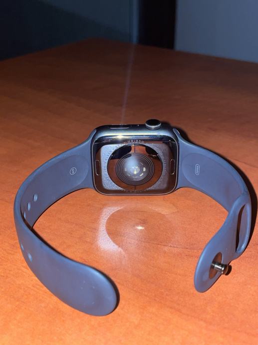 apple-watch-series-4-44mm