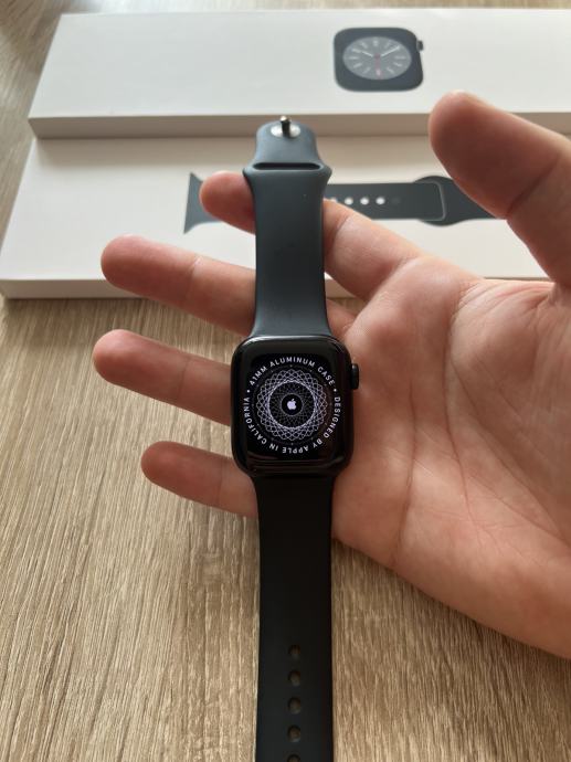 Apple Watch Series 8 41mm *kao novo*