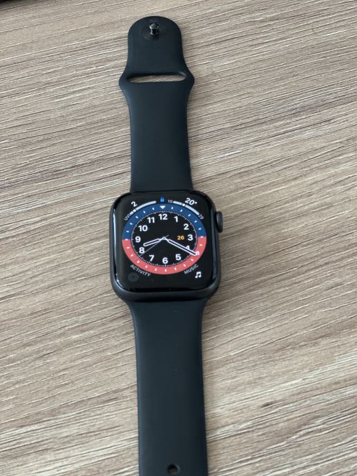 Apple watch serija 6 44mm 32gb