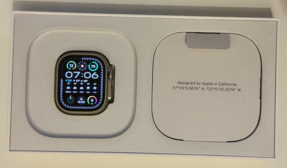 apple watch ultra + remeni- može i zamjena