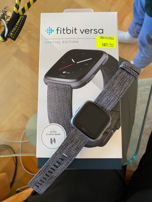 Fitbit Versa Special Edition