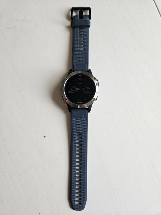 Garmin Fenix 5 sportski sat