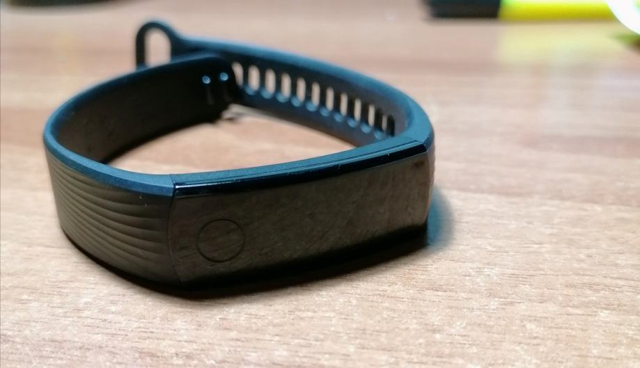 Не заряжается honor band 3