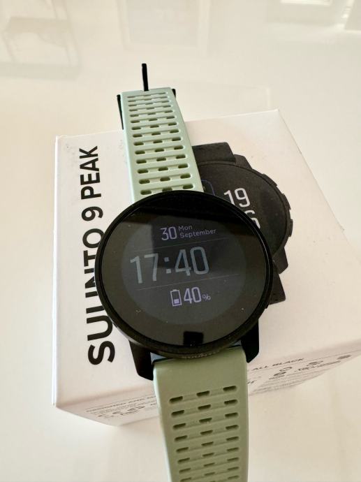 Podajem Suunto 9 peek all black