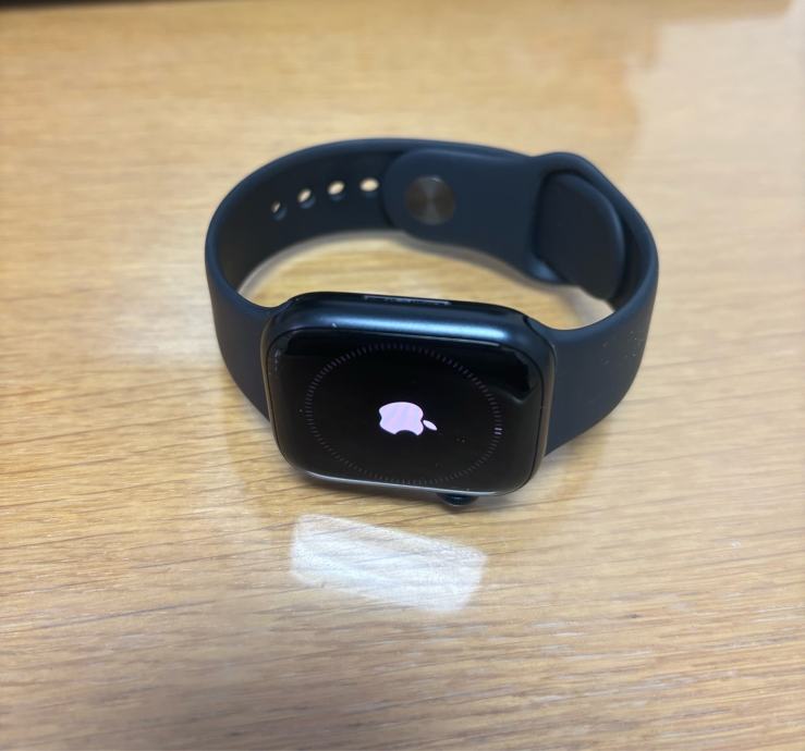 Prodajem Apple watch 9 41mm