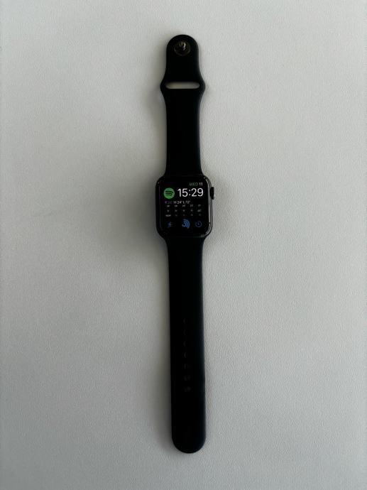 Prodajem Apple Watch SE (1st gen) ⌚️