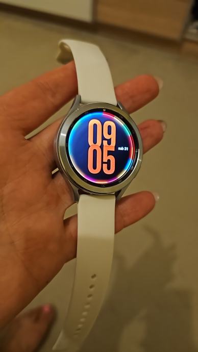 Samsung galaxy watch 4 classic