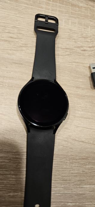 Samsung Galaxy Watch 4