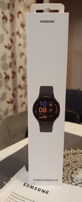 Samsung Galaxy Watch FE 40mm Crni Novo Zapakirano Garancija