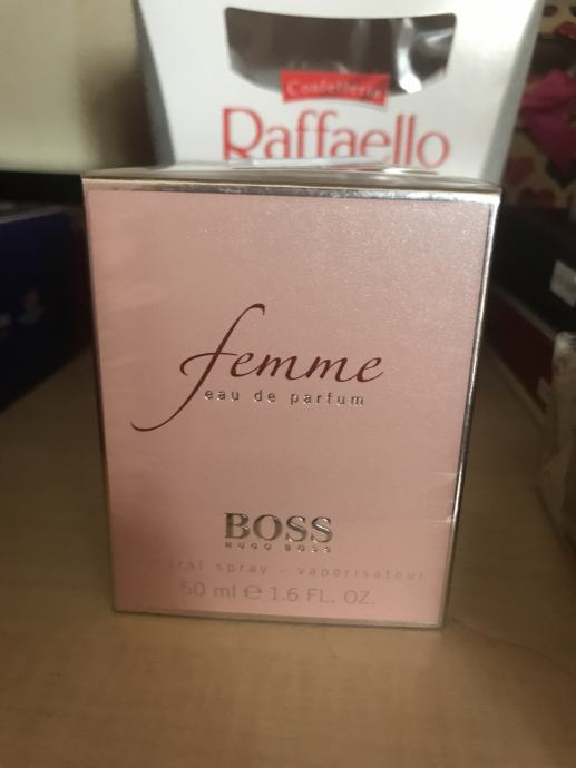 Hugo boss femme  zenski 50 ml origina