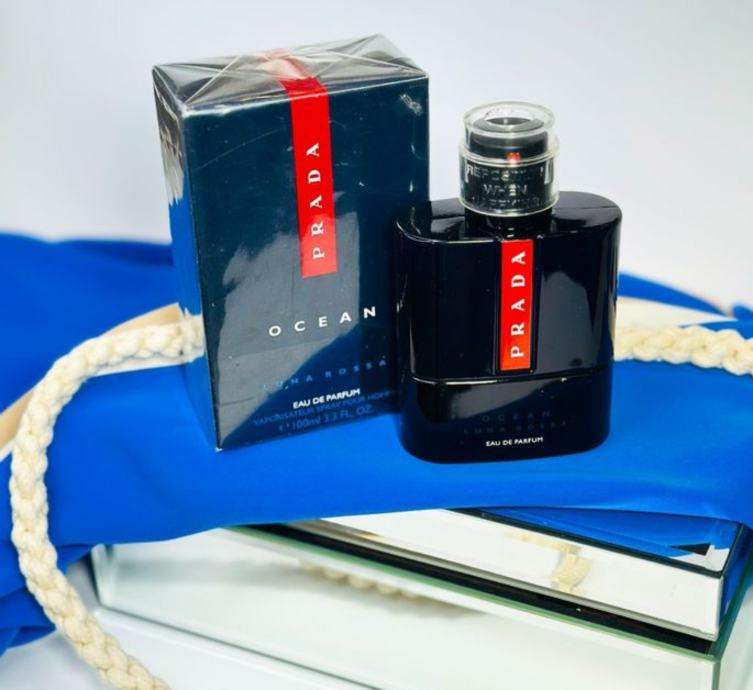 Prada Luna ocean