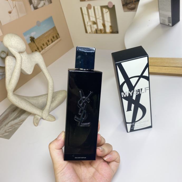 YSL Myself – Oslobodite Svoju Autentičnost!