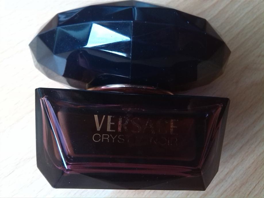 Ženski parfem VERSACE "Crystal Noir", 50 ml