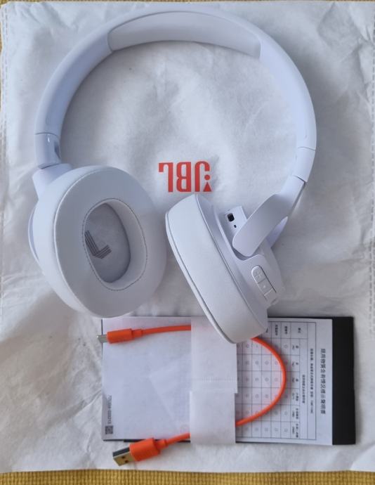 JBL T760NC slušalice bijela