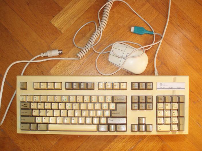 Tastatura i miš - STARI MODELI