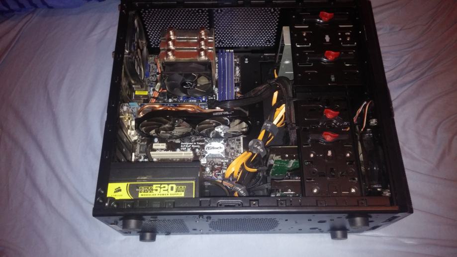 Gaming PC, AMD Phenom II X4 965, 8GB DDR3, GTX 660, SSD 120 GB, LCD 22