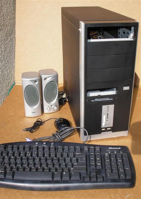 ASUS Desktop PC Athlon 64 3000+ 1.5GB 80GB HD4000 Lan Zvuk