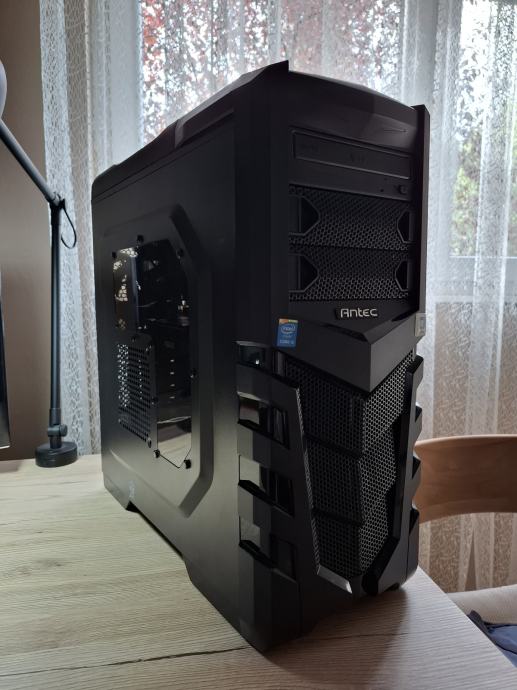 *Desktop PC* Intel i5, 8GB RAM, GTX 1050 Ti 4GB, 128GB SSD, 1TB HDD