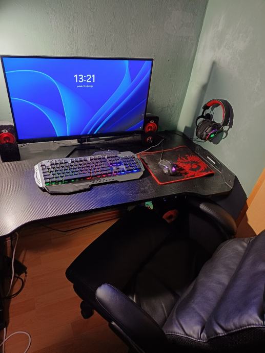 GAMING PC SETUP AKCIJA***MALO KORISTENO, TOP STANJE***