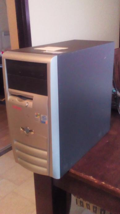 HP Compaq Evo D310, CPU:P4 1,8GHz, RAM: 1GB, HDD:160GB, Win7 Ultimate