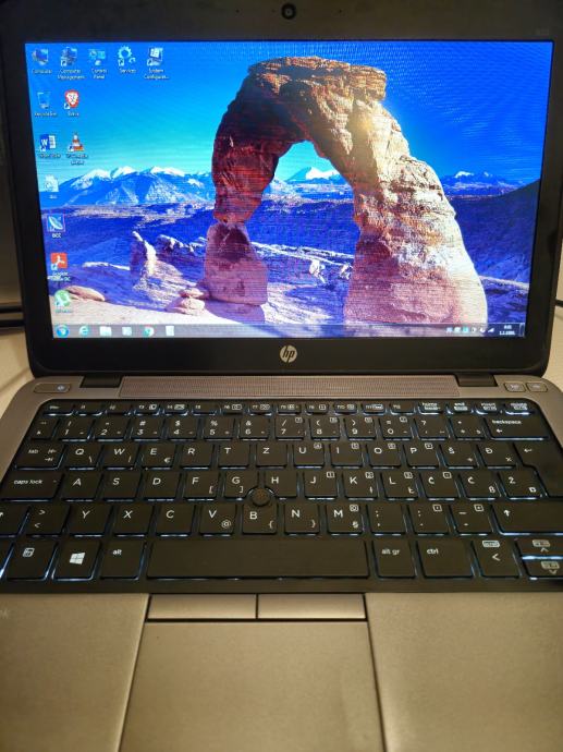 hp EliteBook 820