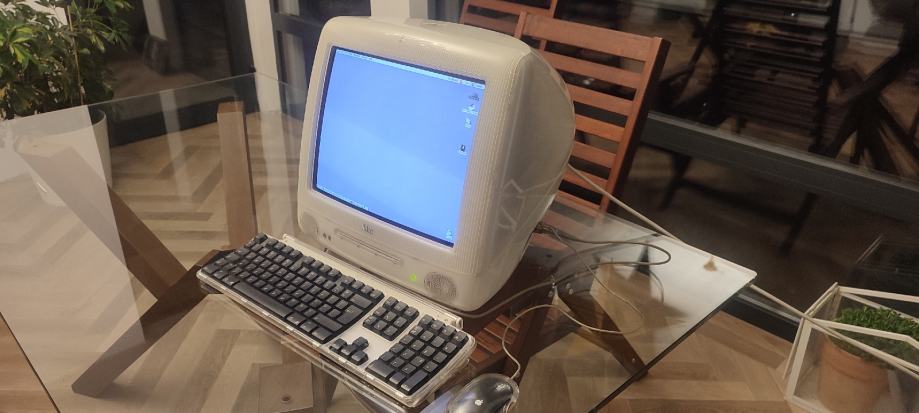 Apple iMac G3 Snow