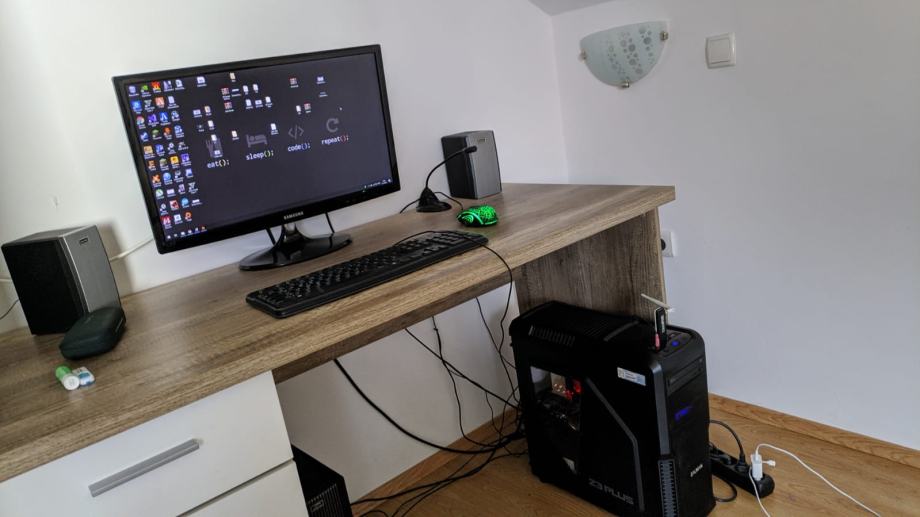 MID RANGE(1080P) Gaming PC,Monitor/TV(1080P)+periferija[detaljan opis]