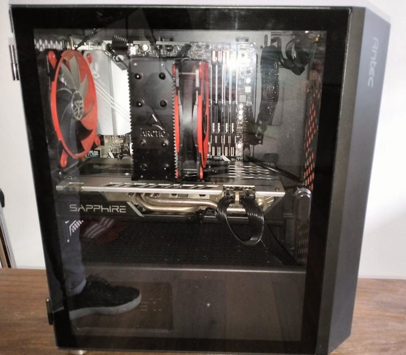 PC i5-8400,RX 570 + periferija