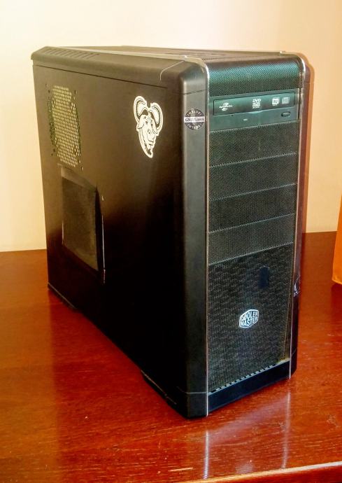 PC Intel Core 2 Duo E8200, 6GB RAM, 640GB HD, Radeon HD 7950 3GB